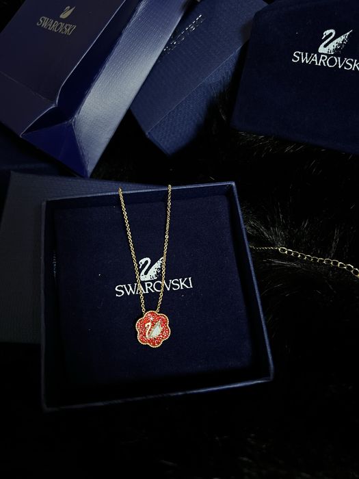 Колие  Swarovski.