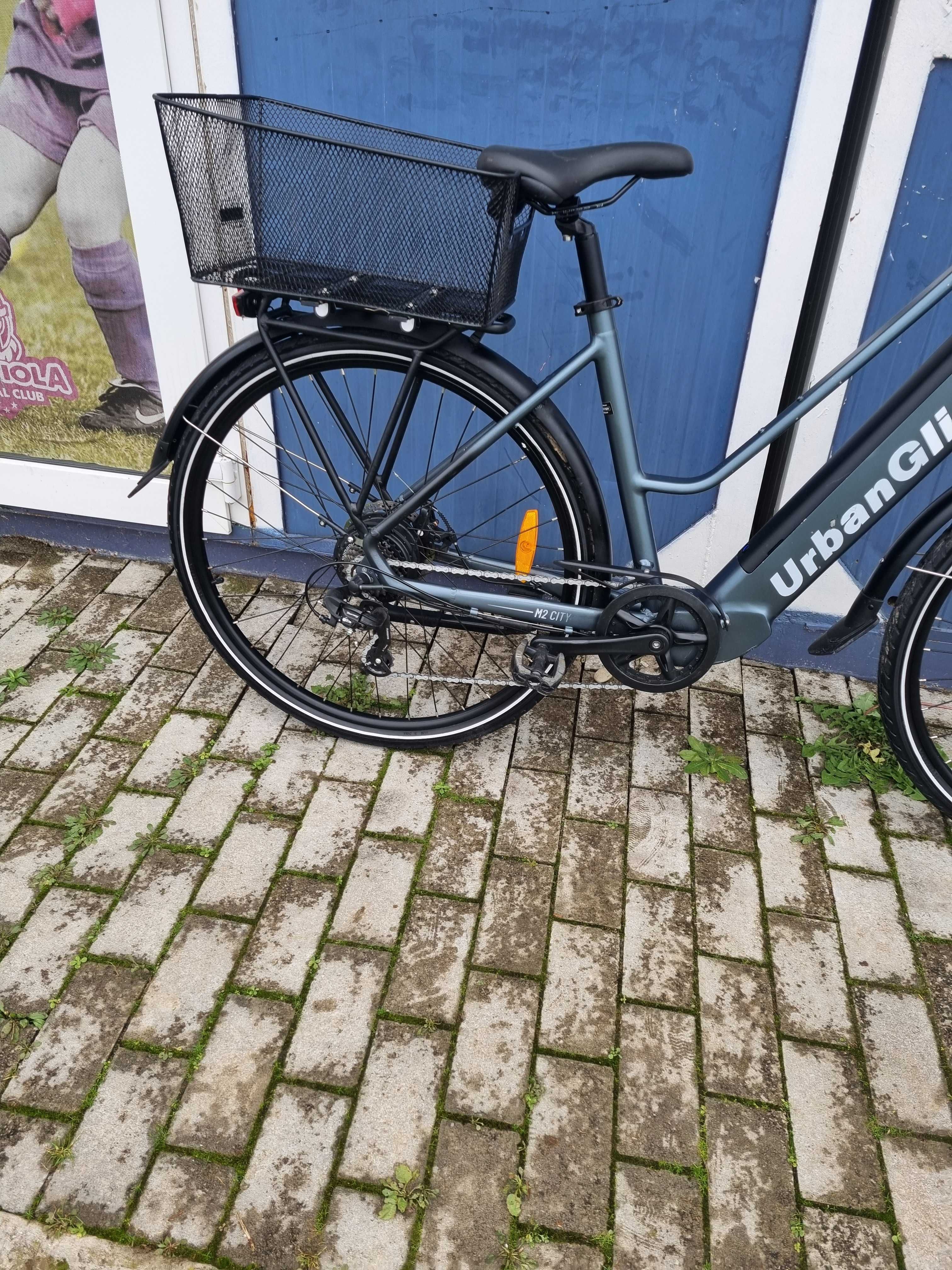 Bicicleta electrica Urban Glide Trek Cube Canyon