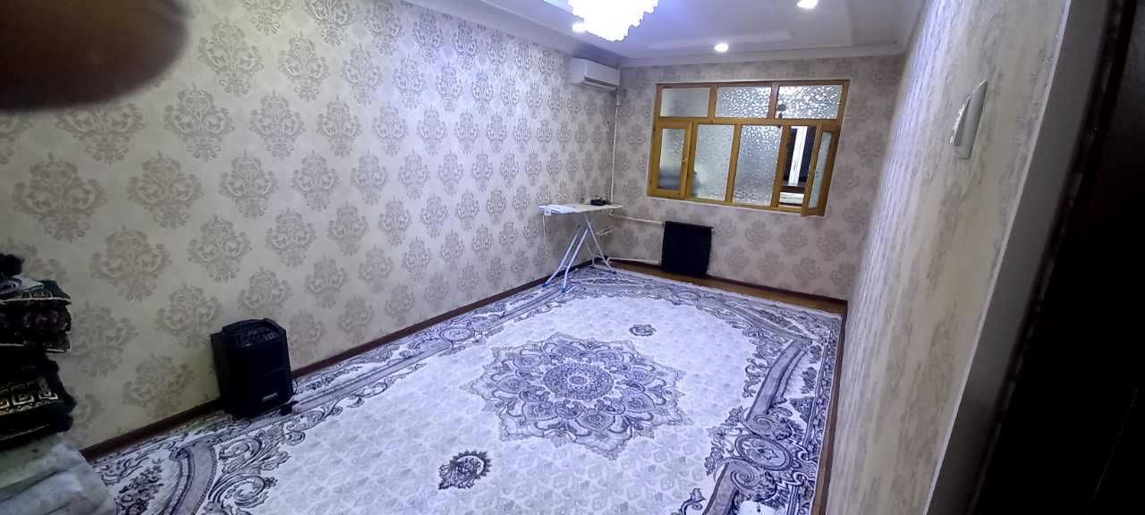 id13\ 26-кв-л. 3\3\5. 70м2, 2\6. Кинотеатр Ватан.