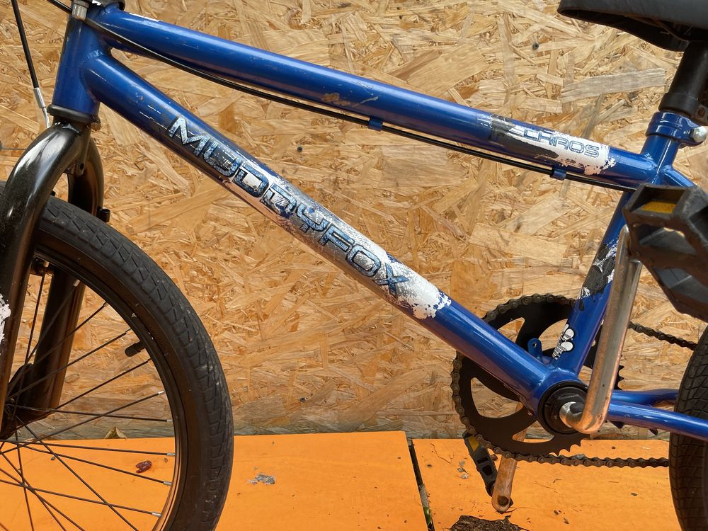 Bicicleta bmx jumoer muddyfox roti 20”