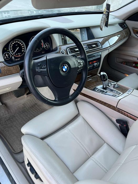 BMW 730d impecabil