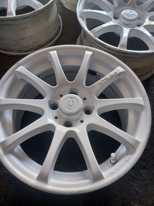 15 sport kovinniy