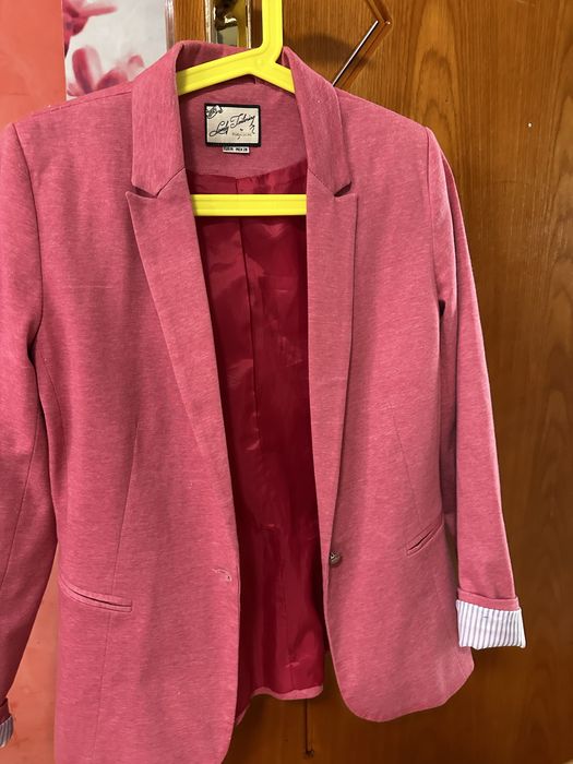 Стилно розово сако