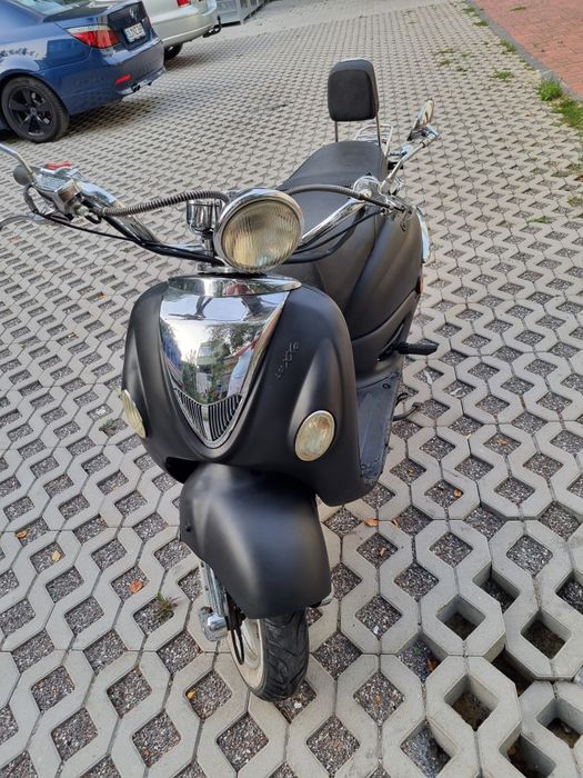 Scuter retro 50 cm