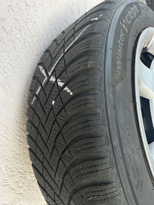 Vând cauciucuri de iarnă 205 55 R16 M+S