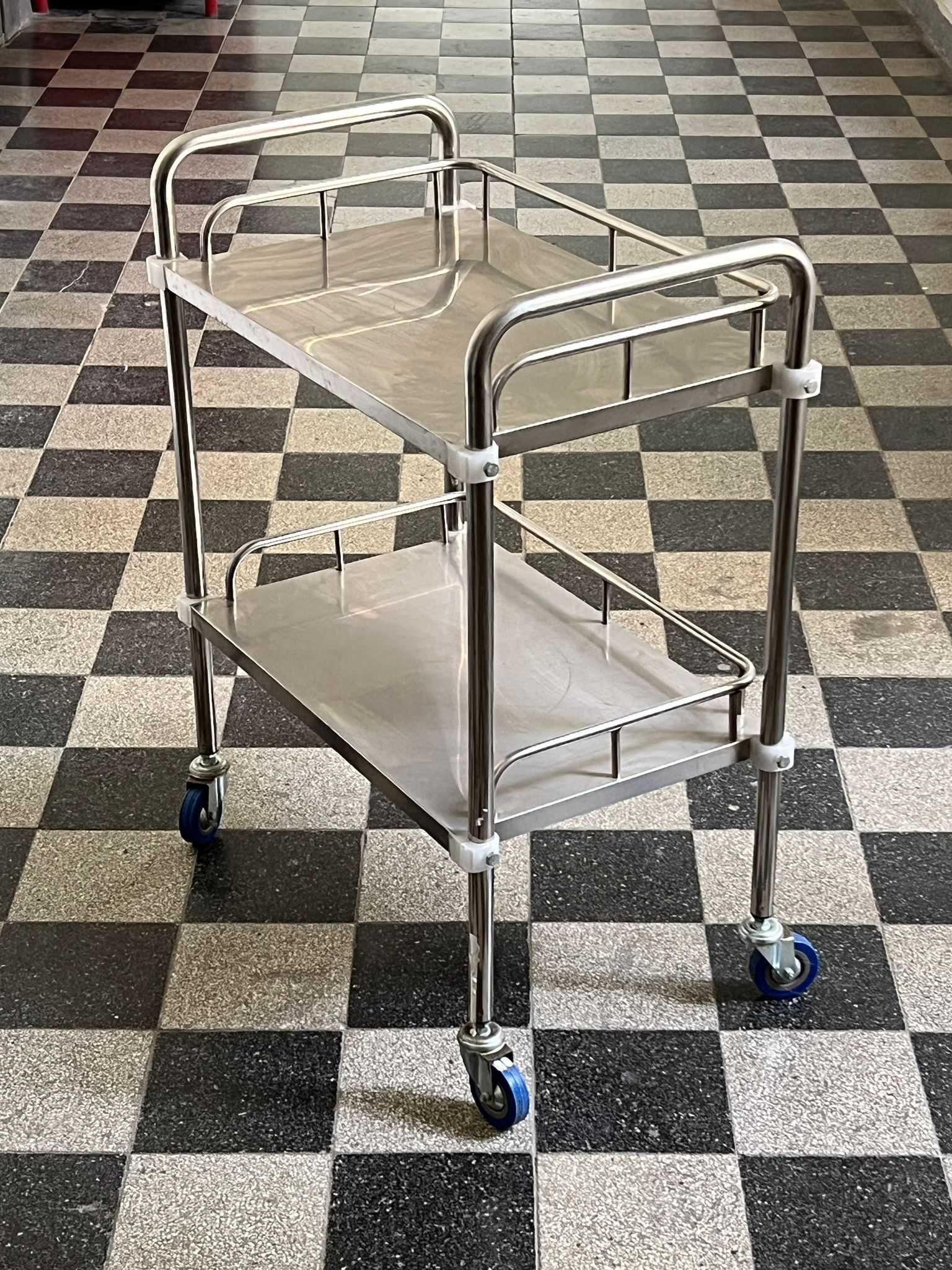 Masa instrumente inox cu roți