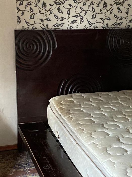 Продам хорошую, качественную кровать