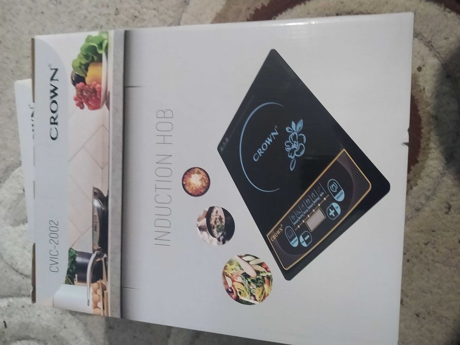 Продавам индукционен котлон crown