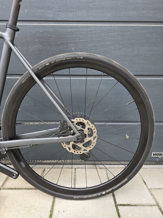 Bicicleta gravel electrică canyon mărimea L impecabilă