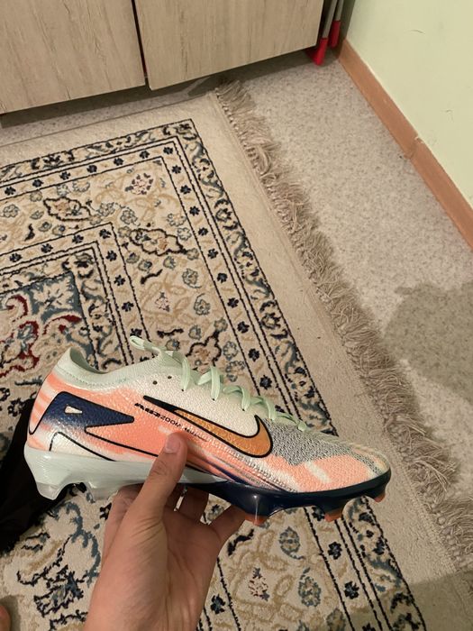 продам бутсы Nike air zoom