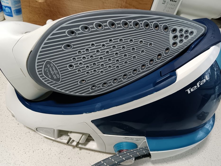 TEFAL pro expres turbo, 2200W, talpa antiderapanta, statie de calcat