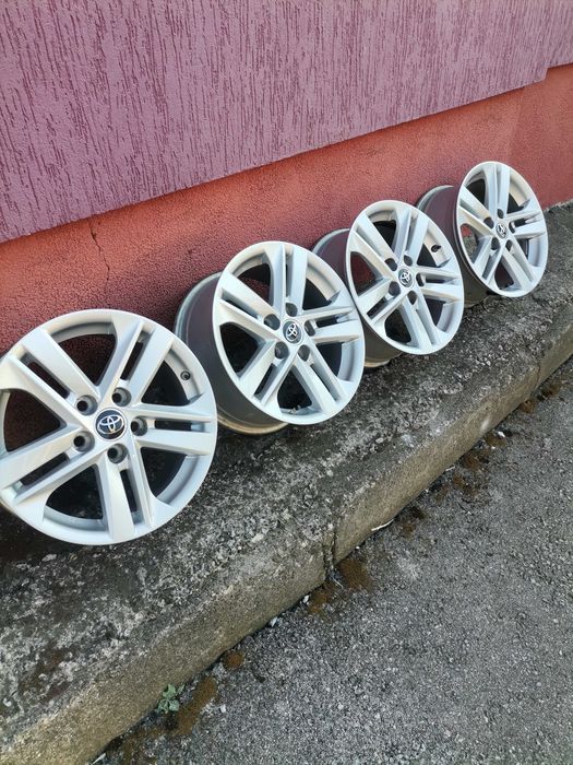 Джанти Орг Toyota Corolla HIBRID 5.114.3 R16 Et40 j 7 C Дачици