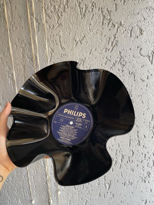 Грамофонни музикални плочи ,,купа”