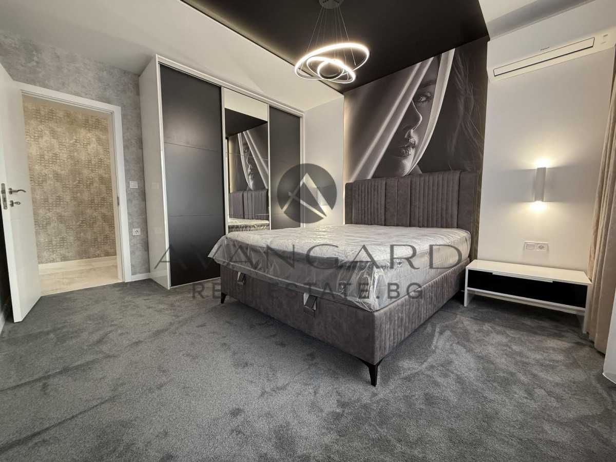 Продава се Тристаен апартамент в Пловдив, Остромила - 118 кв.м за 1907 €/кв.м - Снимка #4