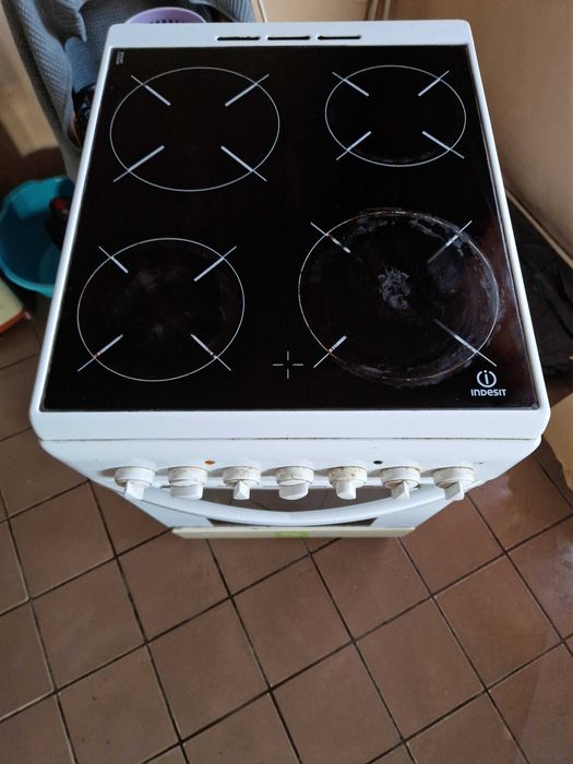 Печка  Indesit Модел: K3C51(W)