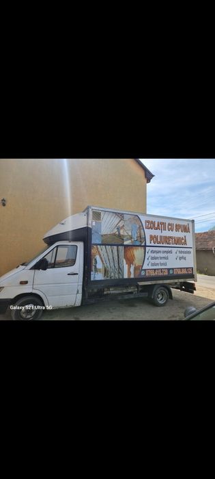 Izloatii cu spuma poliuretanica