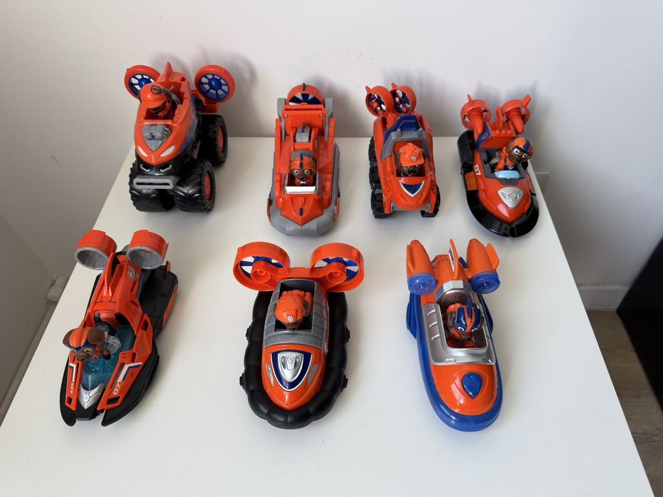 Masini patrula catelusilor (paw patrol)