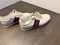 Adidasi Gucci albi