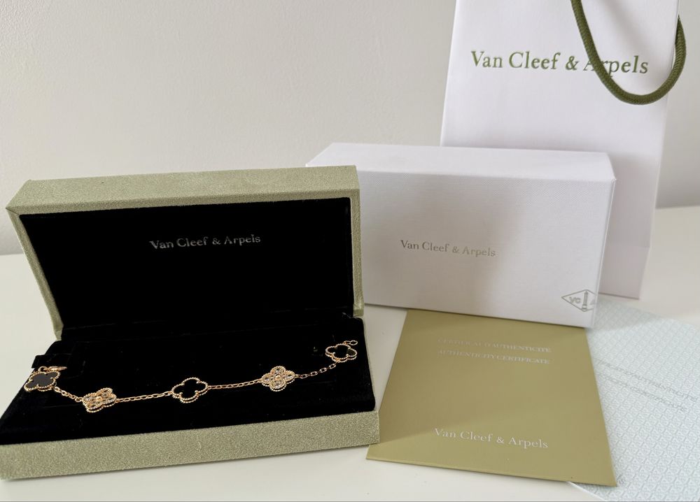 Van Cleef & Arpels Гривна с 18к Златно покритие - Цвят Черен Циркон