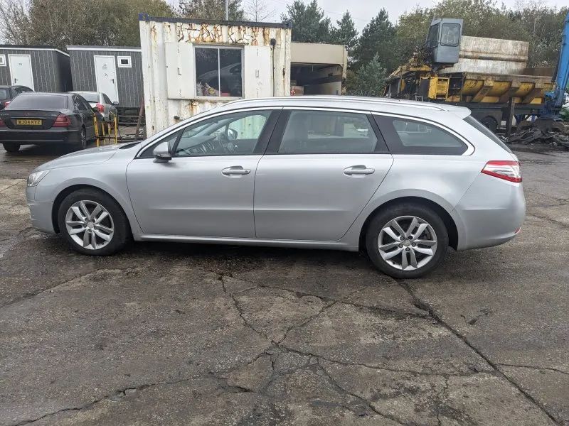 Dezmembrari / Dezmembrez Peugeot 508 2.0 HDI RHF cut. JR5 2010-2018