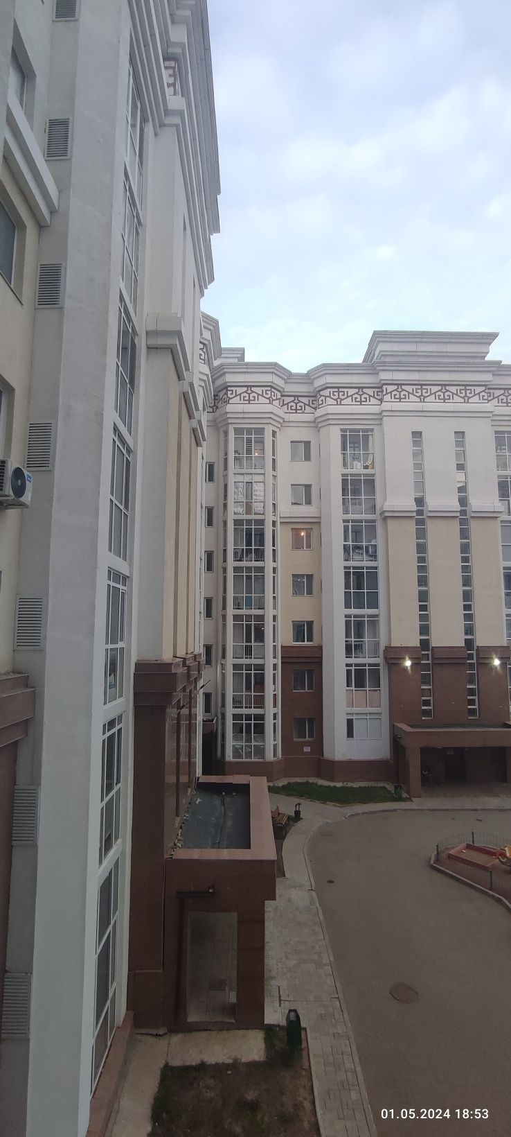 Срочно продается 1 комнатная квартира на левом берегу по Мухамедханова