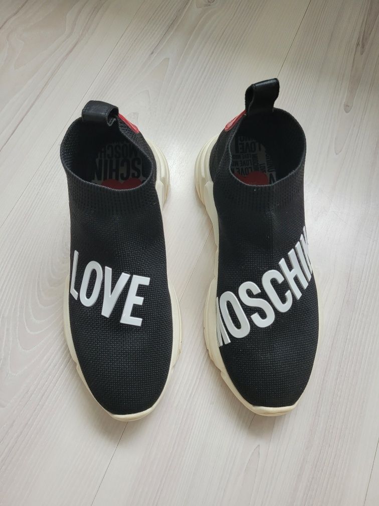 Sneakers Love Moschino 37 tip soseta
