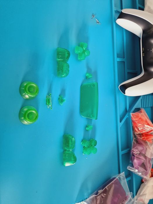 Customizare modificare controllere joystickuri PS5 DualSense