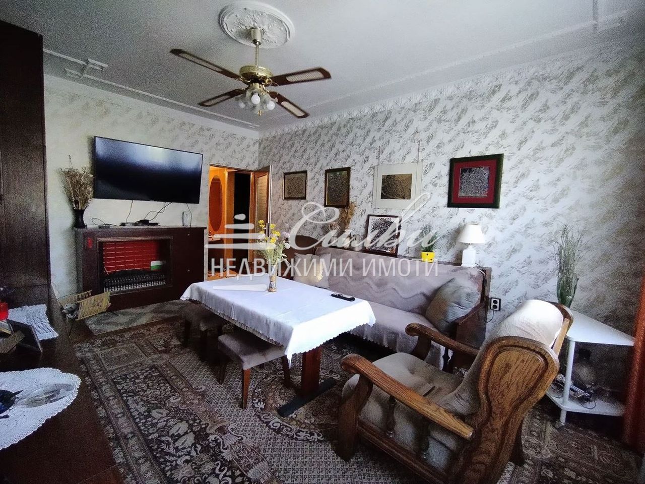 Продава се Четиристаен апартамент в Шумен, Болницата - 102 кв.м за 1300 €/кв.м - Снимка #2