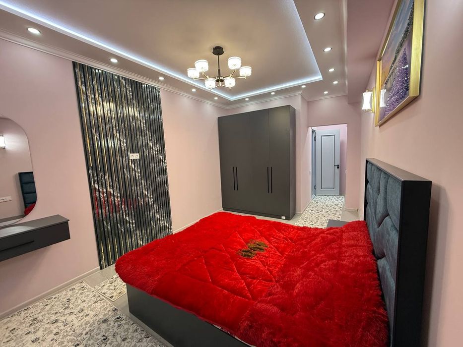 Brilliant sity oldida 4 xona kvartira sotiladi