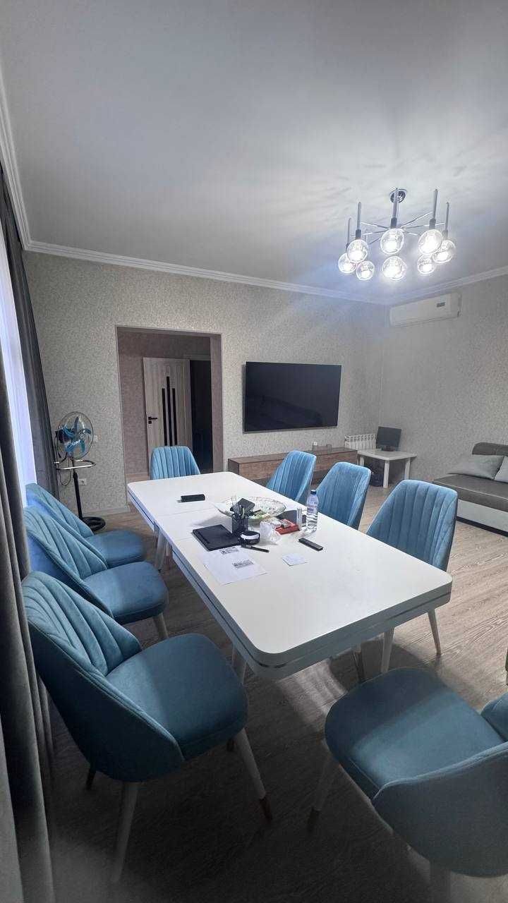 Первая линия 4.5 соток Евро дом 200м2 на Саракульке вьезд для 3 авто