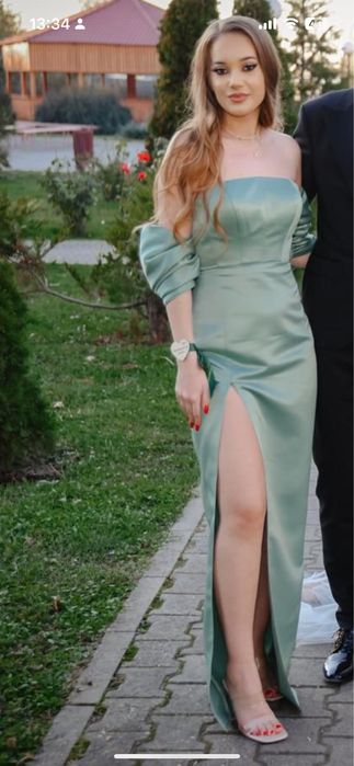 rochie verde cu crapatura