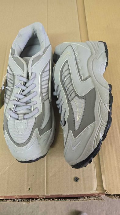 Pantofi sport noi engros import Germania