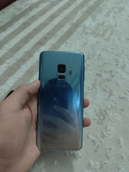 Продам самсунг s9