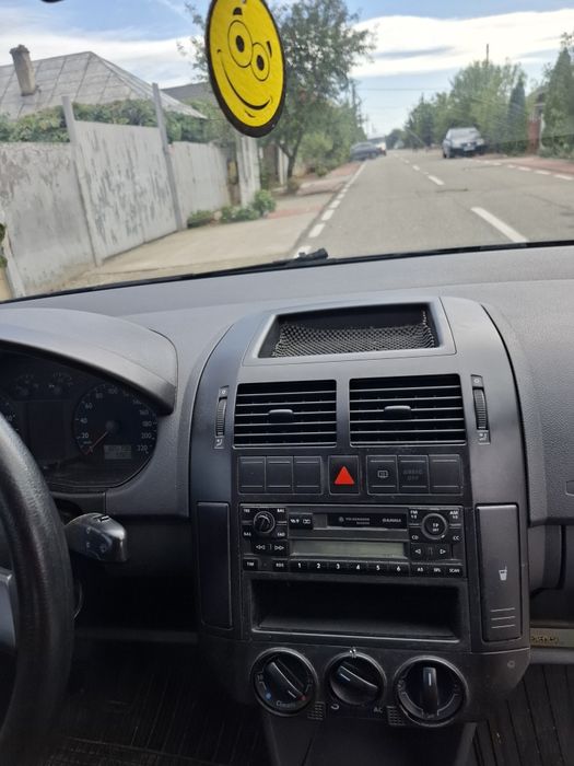 Vând Volkswagen Polo 9N