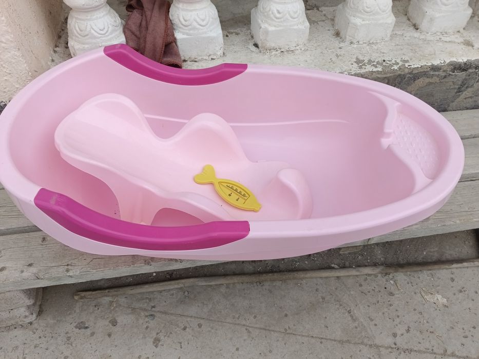 Тазик для купания ребенка