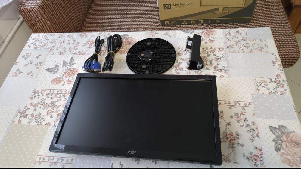 Acer K202HQL 19.5" LED монитор – отлично състояние, HD резолюция