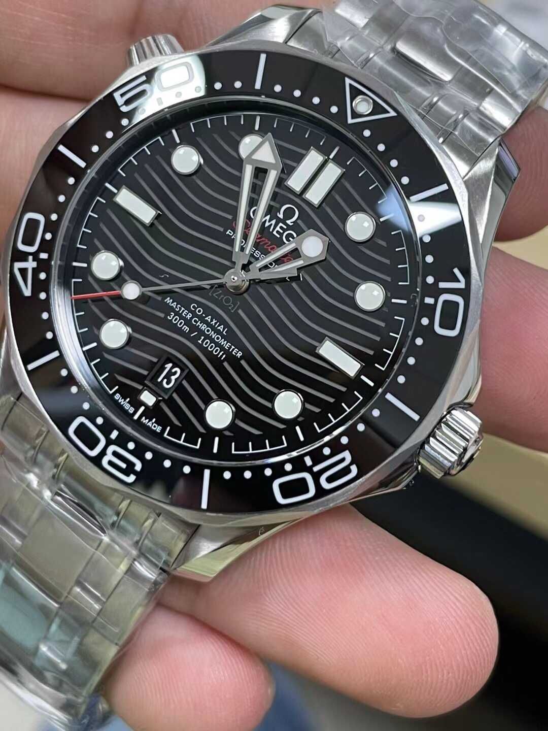 Часовници Omega Seamaster Diver 300M сребро