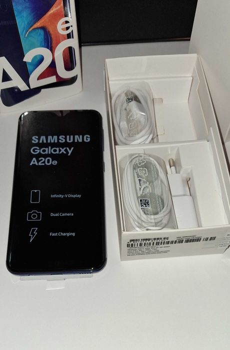 Vand Samsung Galaxy A20e blue - nou