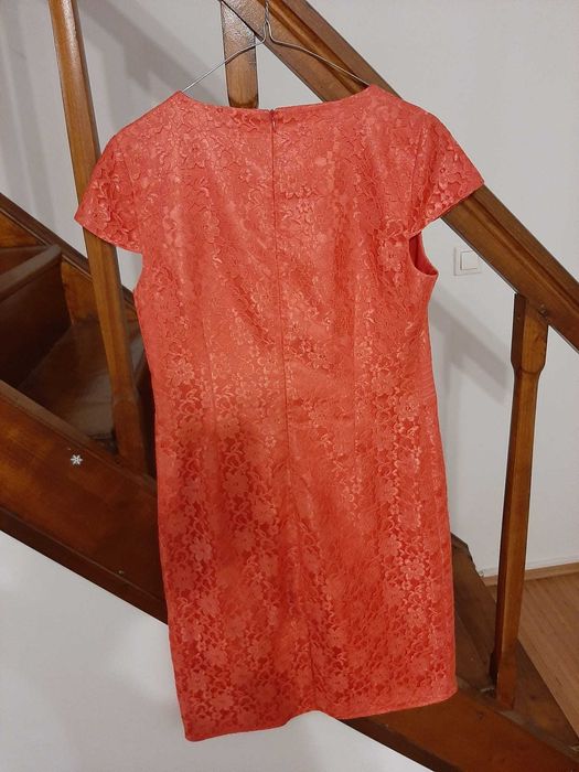 Rochie din dantela cu flori