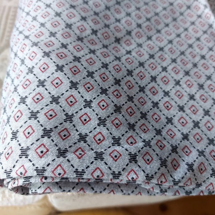 Продавам памучни трика и платове