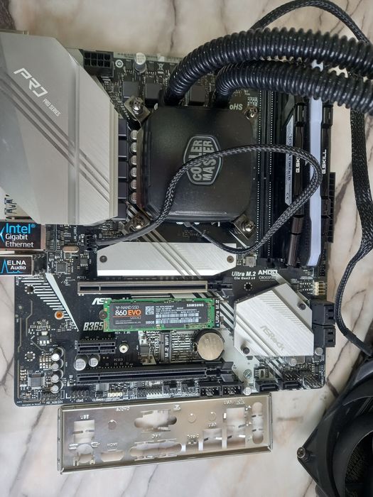Геймърски комплект ASRock B365 Pro4+Intel Core i7-9700KF+24gb+500gbm.2