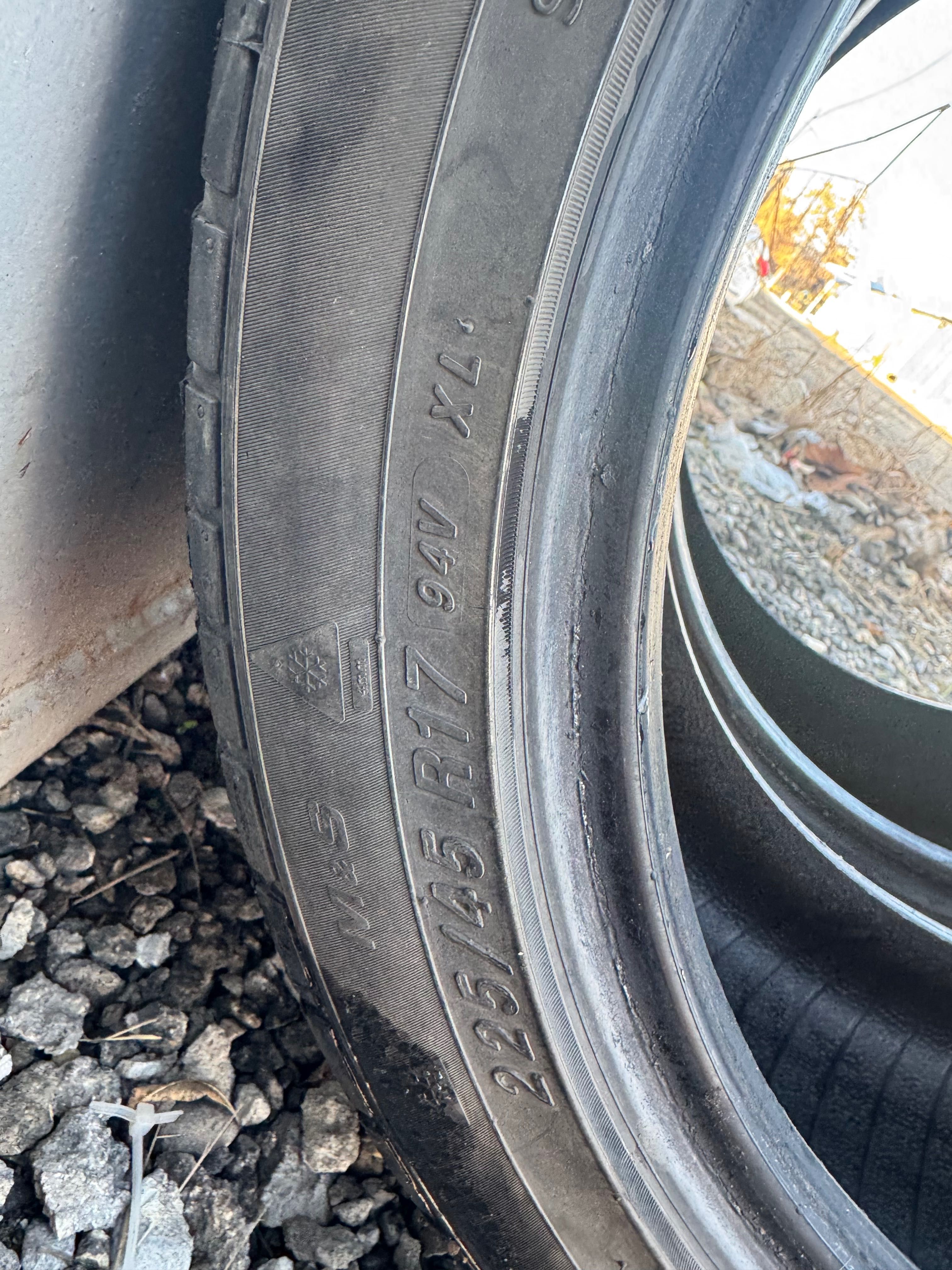 Зимни гуми SYRON 225 / 45 / R17