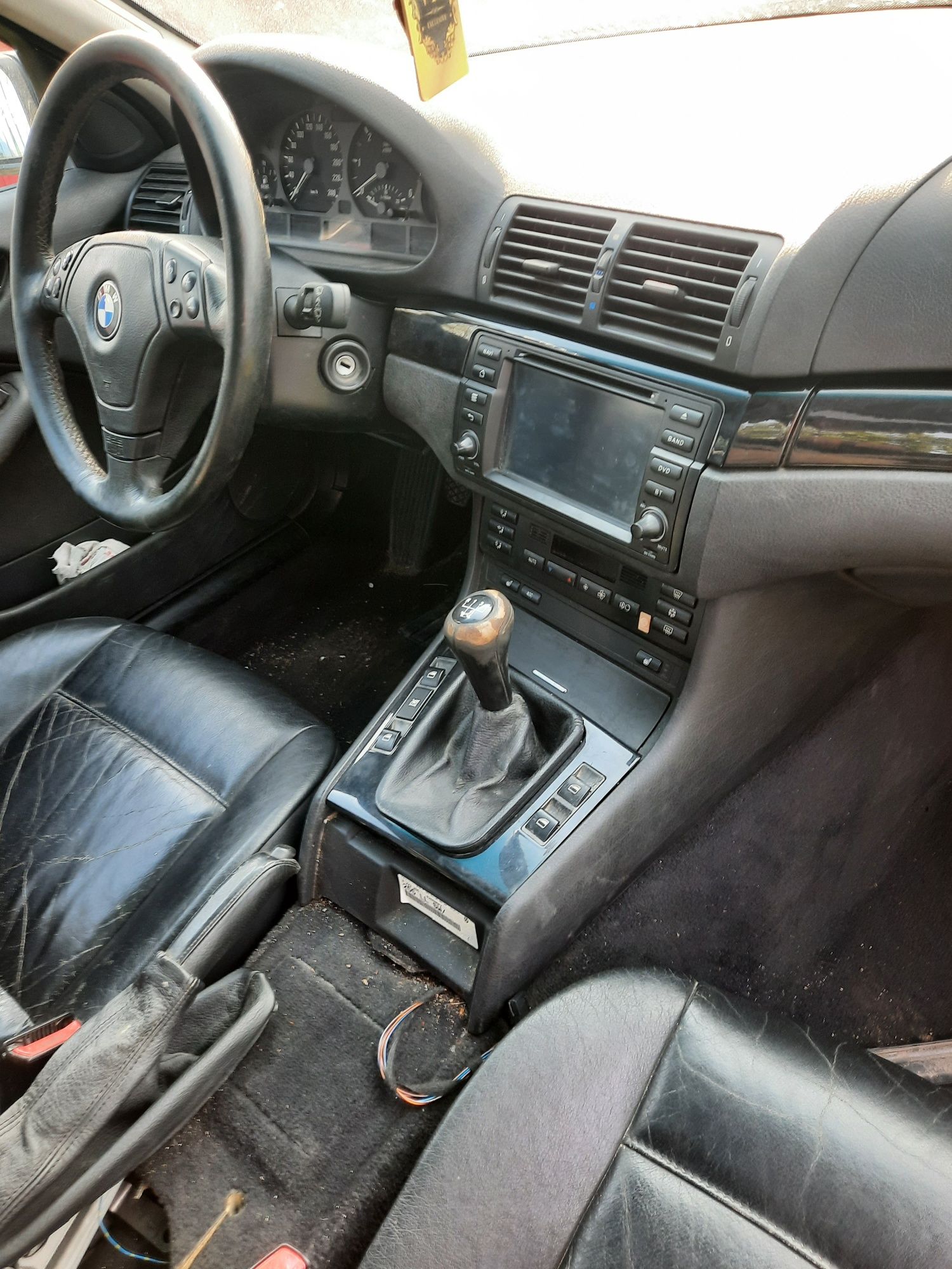 Dezmembrez bmw e46 320d 136cp