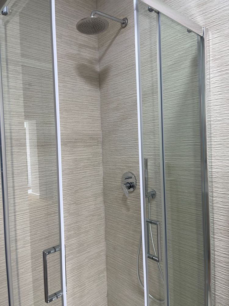 Cabina dus  sticla securizata  + cadita compozit noua ITALIA PONSI