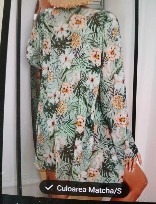 Vand set costum baie din 3 piese, model deosebit, masura S, nou