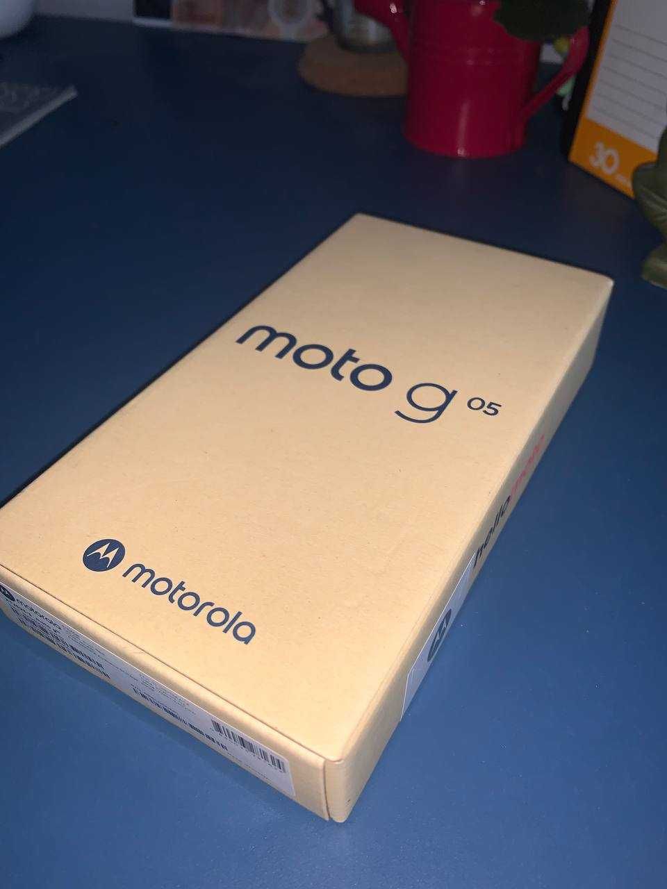 Оригинален и нов телефон Motorola Moto g05