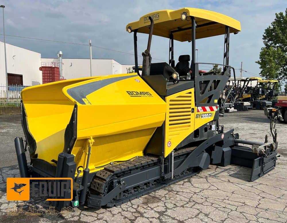 Bomag BF300C Асфальтоукладчик