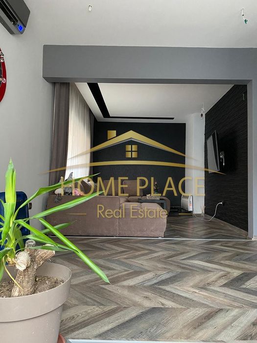 Продава се Четиристаен апартамент в Варна, Център - 125 кв.м за 2520 €/кв.м - Снимка #8