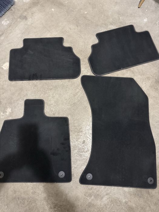 Оригинални стелки от Ауди Q5 (2022)