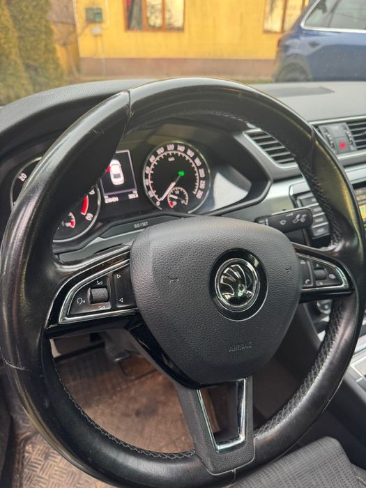 Vind Skoda superb an fabricație 2016 stare foarte bună automat DSG